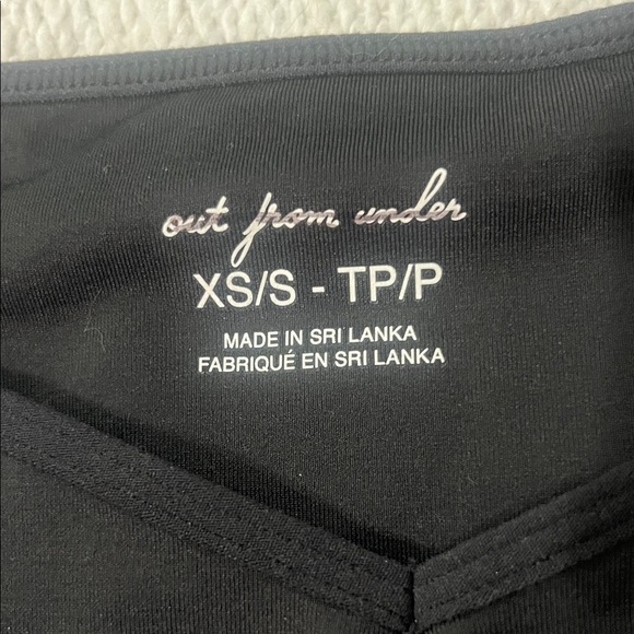 Urban Outfitters Black Short Sleeve Top - Picture 2 of 3